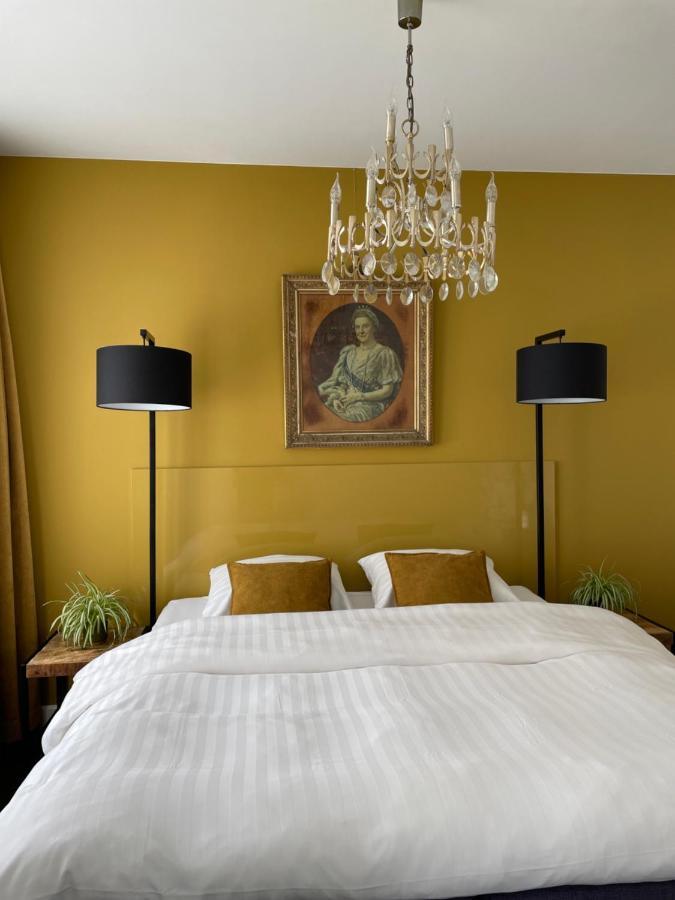 Pension Montmaertre Зирикзе Номер фото